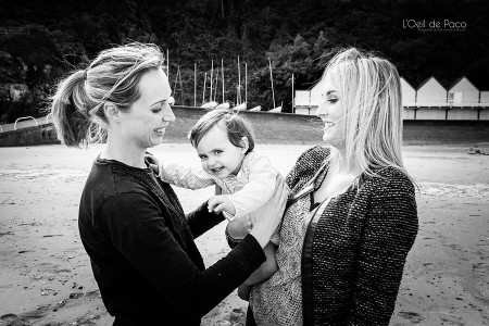 Un Œil sur votre famille – Charlotte et sa soeur avec et Milla